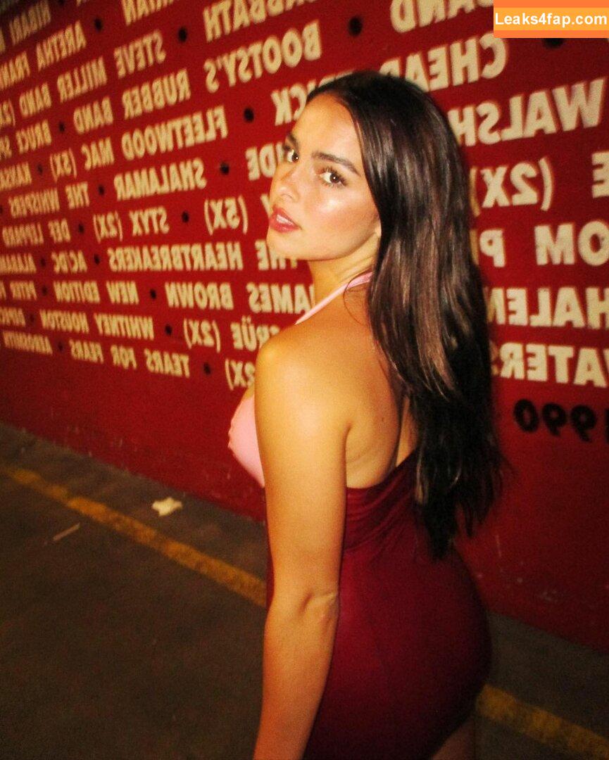 Addison Rae / addie_the_baddie / addisonraee / https: / whoisaddison слитое фото фото #0106