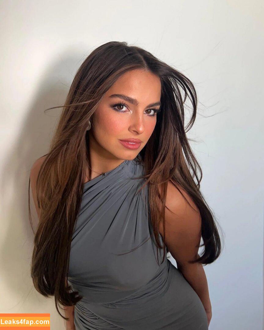 Addison Rae / addie_the_baddie / addisonraee / https: / whoisaddison слитое фото фото #0180