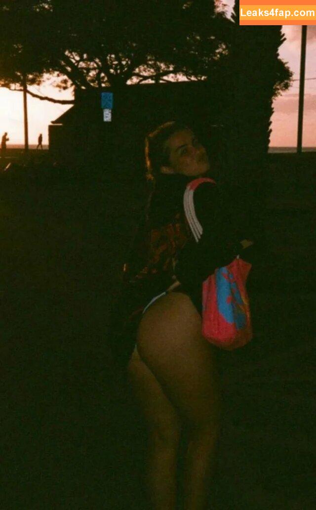 Addison Rae / addie_the_baddie / addisonraee / https: / whoisaddison слитое фото фото #0181