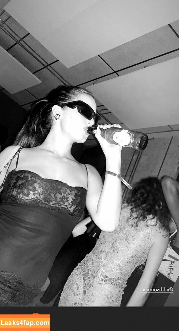 Addison Rae / addie_the_baddie / addisonraee / https: / whoisaddison слитое фото фото #0339