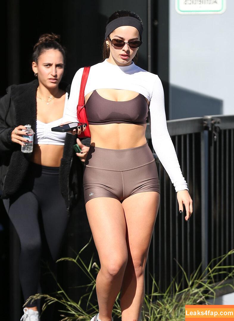 Addison Rae / addie_the_baddie / addisonraee / https: / whoisaddison слитое фото фото #0455