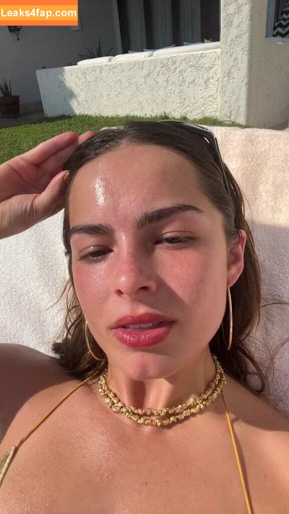 Addison Rae / addie_the_baddie / addisonraee / https: / whoisaddison слитое фото фото #0459