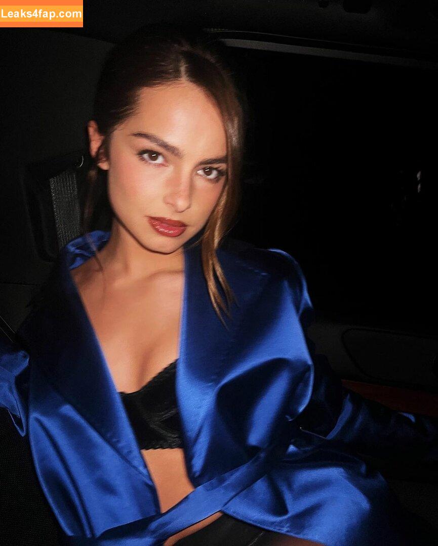 Addison Rae / addie_the_baddie / addisonraee / https: / whoisaddison слитое фото фото #0478