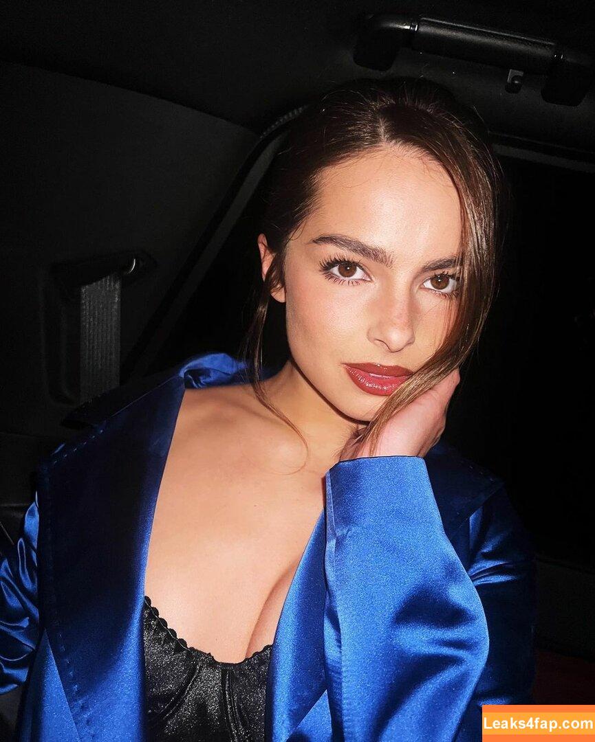 Addison Rae / addie_the_baddie / addisonraee / https: / whoisaddison слитое фото фото #0482