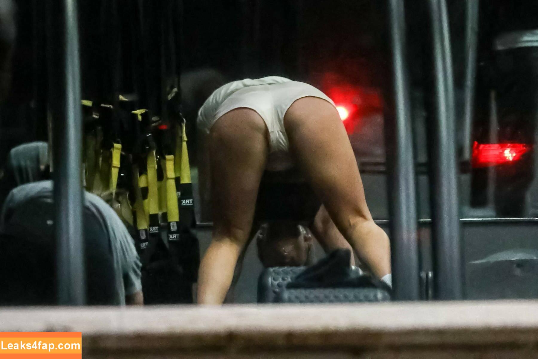 Addison Rae / addie_the_baddie / addisonraee / https: / whoisaddison слитое фото фото #0517