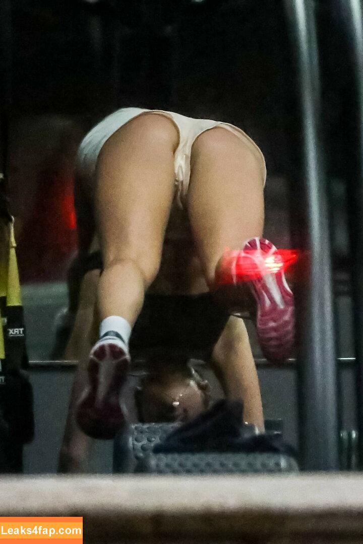 Addison Rae / addie_the_baddie / addisonraee / https: / whoisaddison слитое фото фото #0521