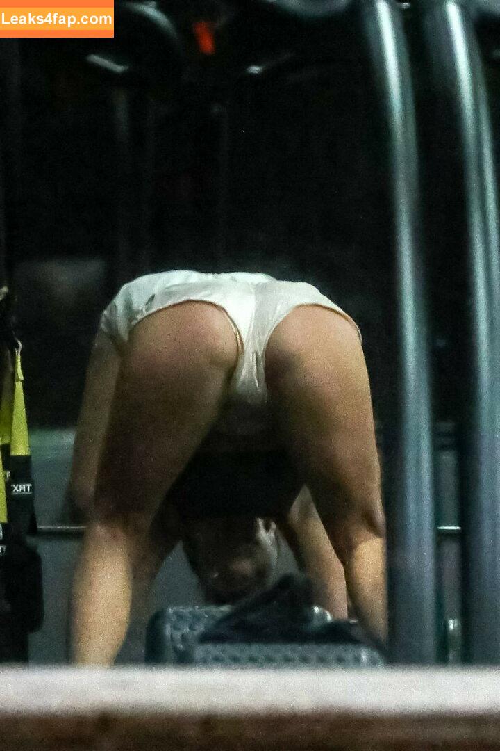 Addison Rae / addie_the_baddie / addisonraee / https: / whoisaddison слитое фото фото #0524