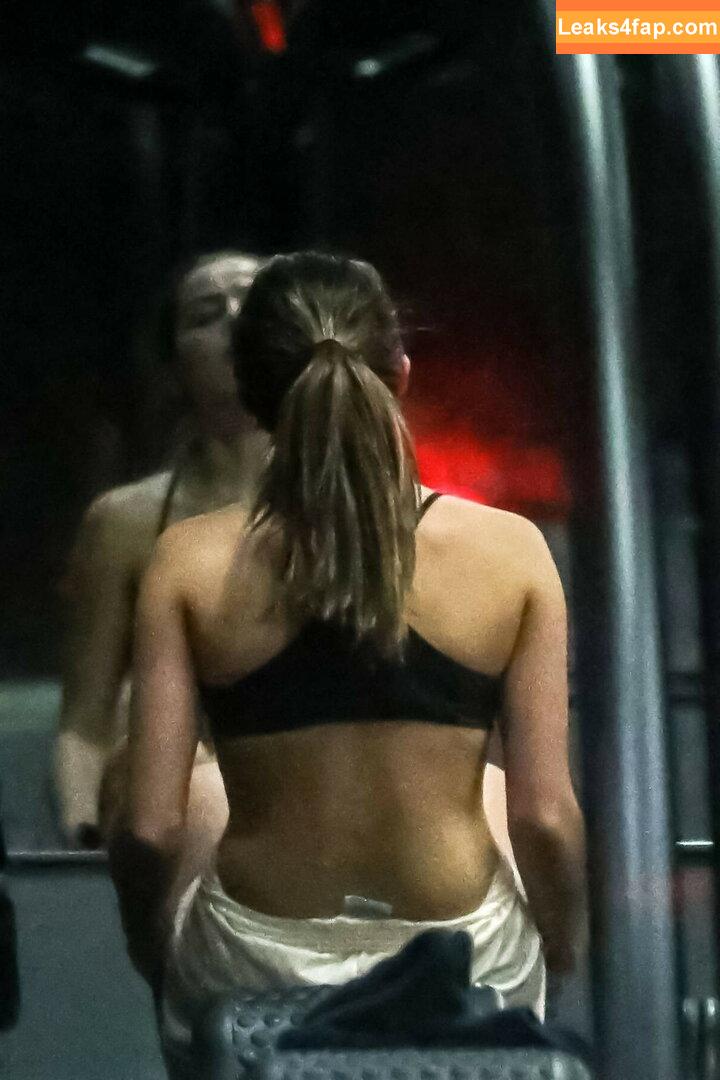 Addison Rae / addie_the_baddie / addisonraee / https: / whoisaddison слитое фото фото #0526