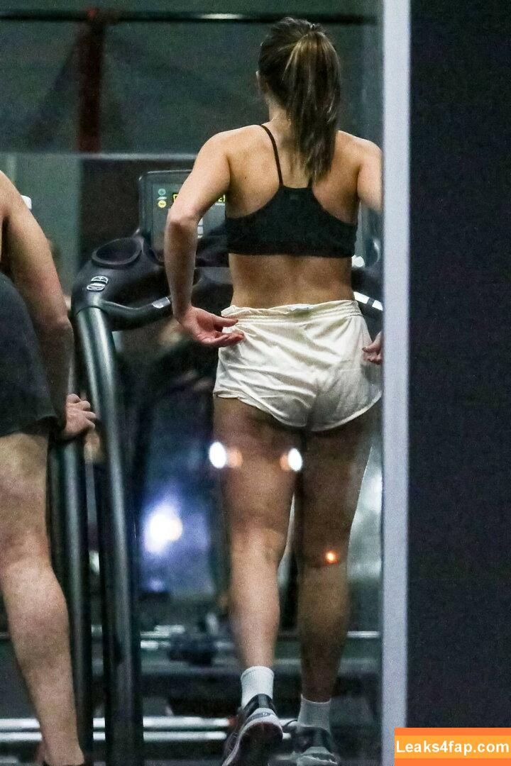 Addison Rae / addie_the_baddie / addisonraee / https: / whoisaddison слитое фото фото #0539