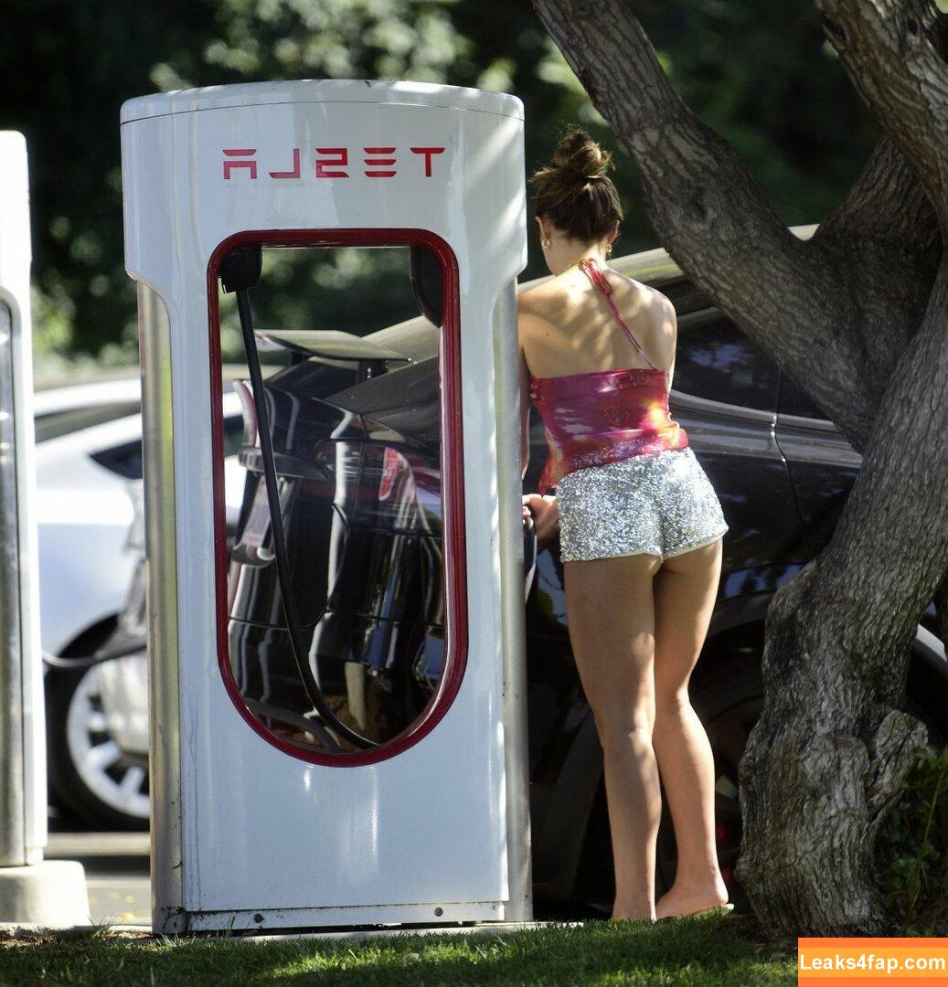 Addison Rae / addie_the_baddie / addisonraee / https: / whoisaddison слитое фото фото #0660