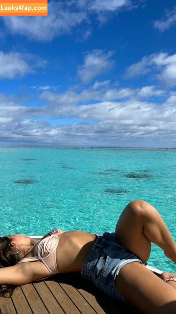 Addison Rae / addie_the_baddie / addisonraee / https: / whoisaddison слитое фото фото #0705