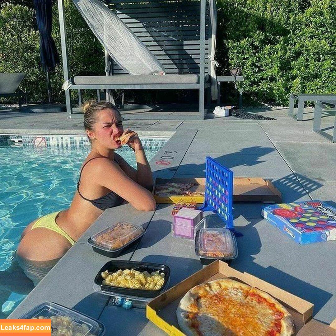 Addison Rae / addie_the_baddie / addisonraee / https: / whoisaddison слитое фото фото #0845