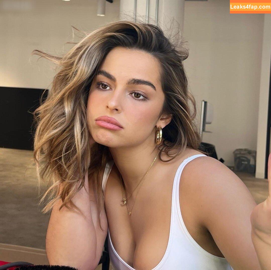 Addison Rae / addie_the_baddie / addisonraee / https: / whoisaddison слитое фото фото #0865