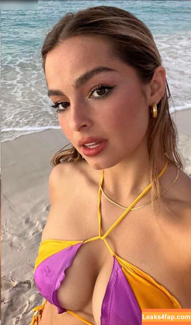 Addison Rae / addie_the_baddie / addisonraee / https: / whoisaddison leaked photo photo #0936