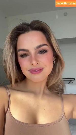 Addison Rae фото #0360