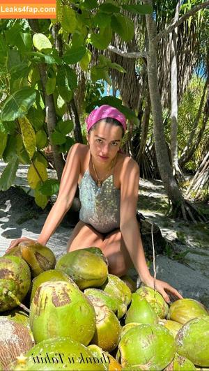 Addison Rae фото #0701