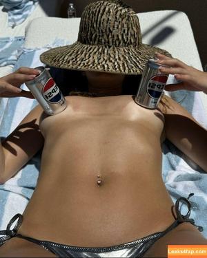 Addison Rae фото #0860