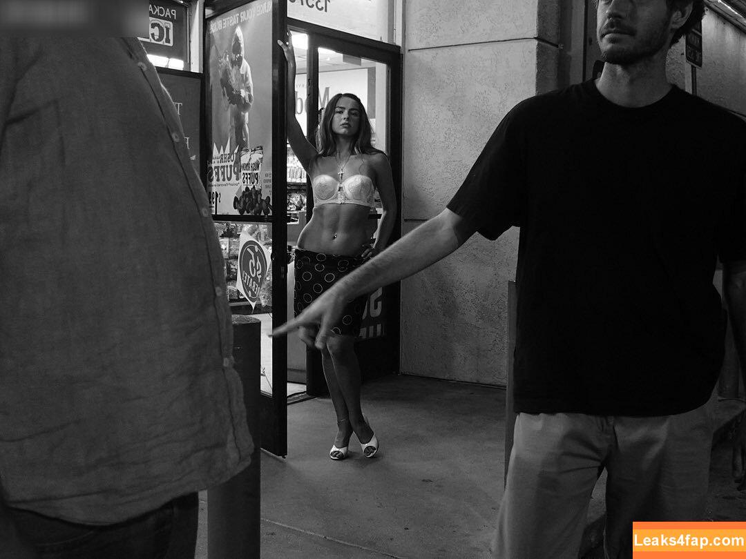 Addison Rae / addie_the_baddie / addisonraee / https: / whoisaddison слитое фото фото #1310