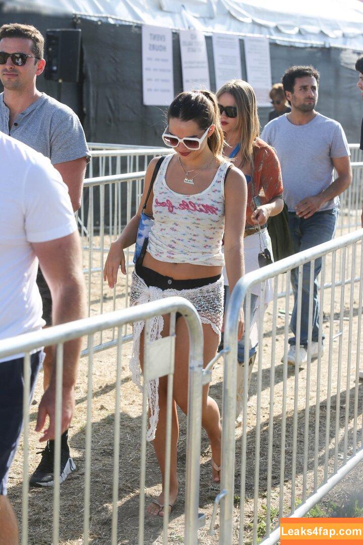 Addison Rae / addie_the_baddie / addisonraee / https: / whoisaddison слитое фото фото #1329