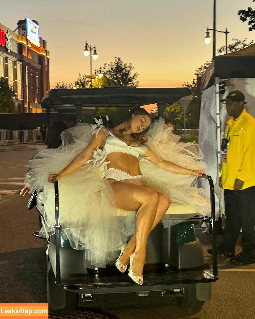 Addison Rae / addie_the_baddie / addisonraee / https: / whoisaddison слитое фото фото #1415