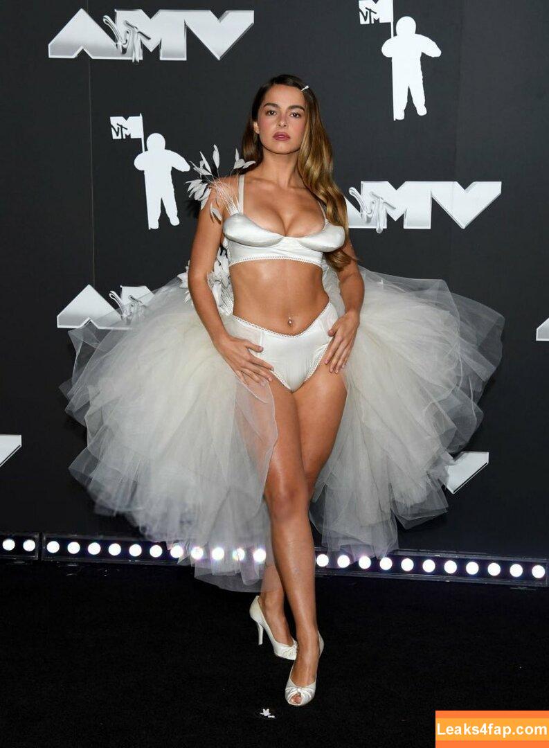 Addison Rae / addie_the_baddie / addisonraee / https: / whoisaddison слитое фото фото #1423