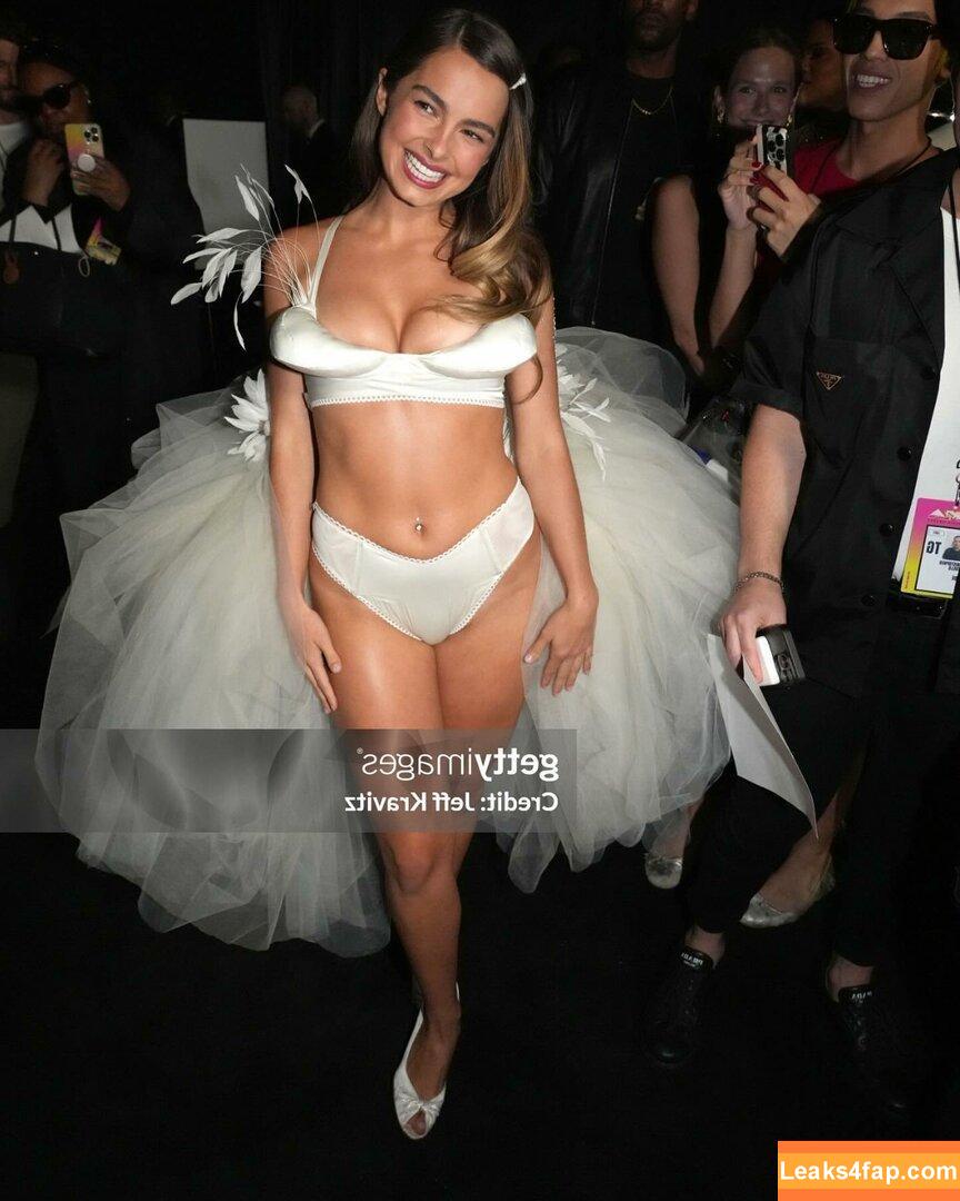 Addison Rae / addie_the_baddie / addisonraee / https: / whoisaddison слитое фото фото #1432