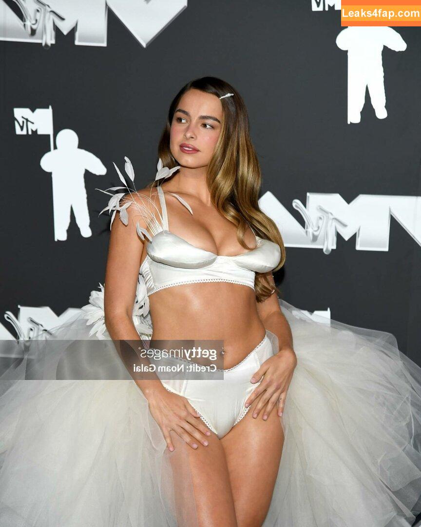 Addison Rae / addie_the_baddie / addisonraee / https: / whoisaddison слитое фото фото #1434