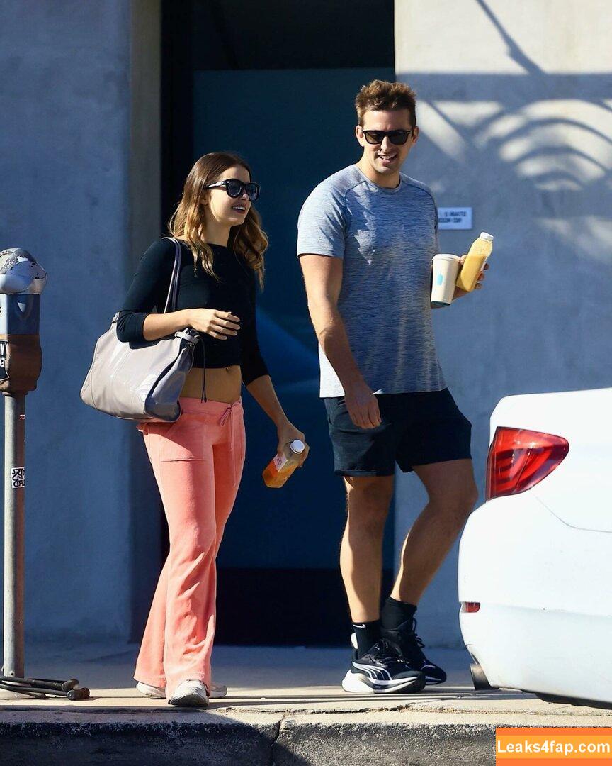 Addison Rae / addie_the_baddie / addisonraee / https: / whoisaddison слитое фото фото #1472