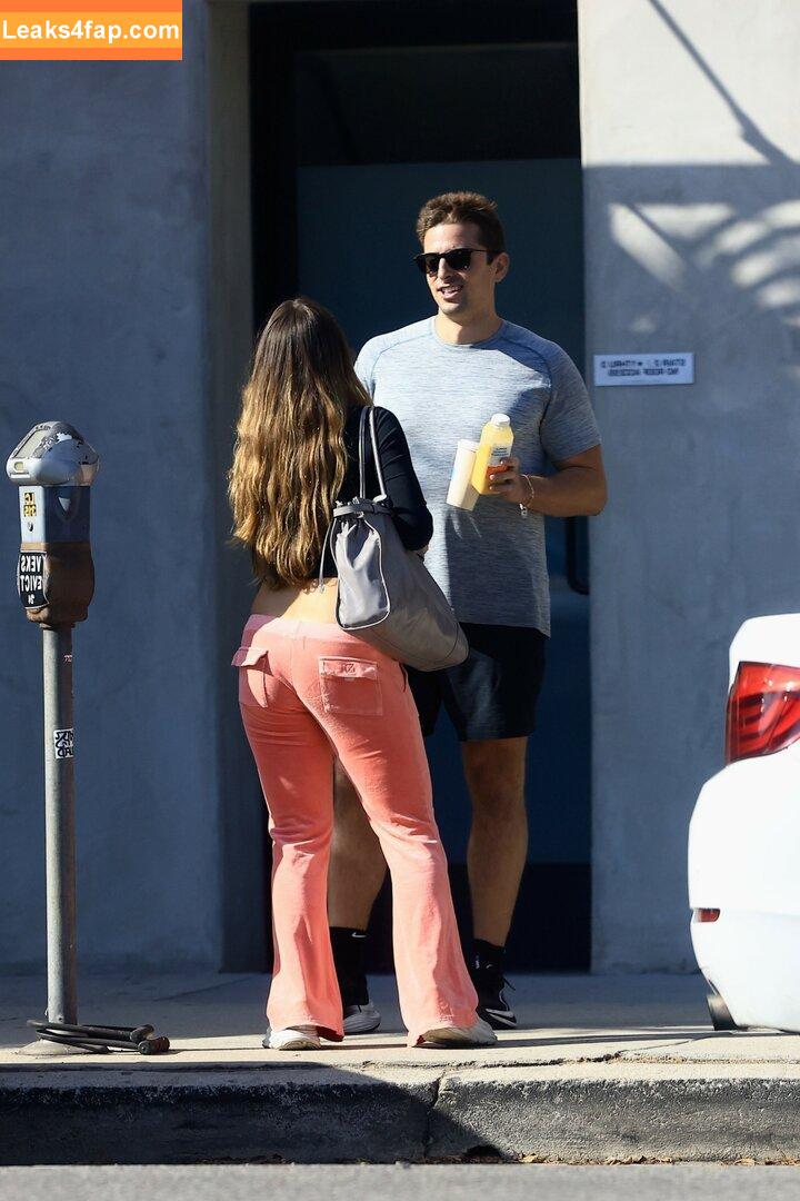 Addison Rae / addie_the_baddie / addisonraee / https: / whoisaddison слитое фото фото #1487