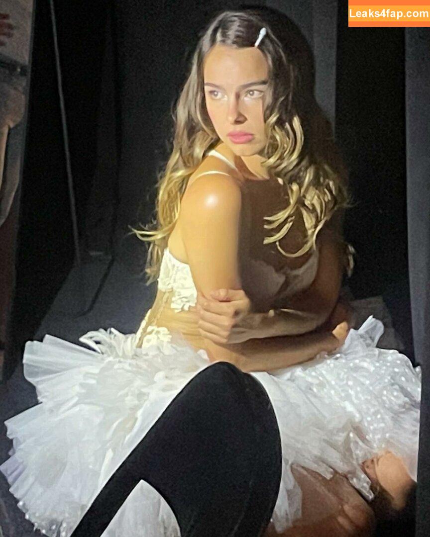 Addison Rae / addie_the_baddie / addisonraee / https: / whoisaddison слитое фото фото #1523