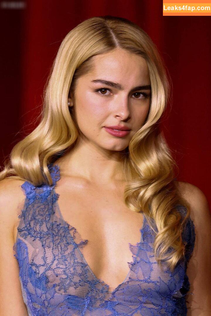 Addison Rae / addie_the_baddie / addisonraee / https: / whoisaddison leaked photo photo #1665