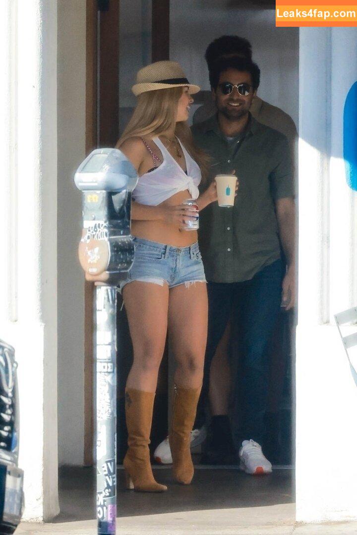 Addison Rae / addie_the_baddie / addisonraee / https: / whoisaddison слитое фото фото #1706