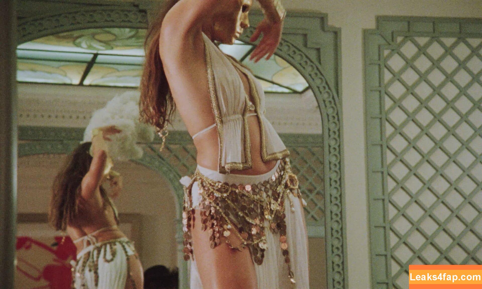 Addison Rae / addie_the_baddie / addisonraee / https: / whoisaddison слитое фото фото #1745