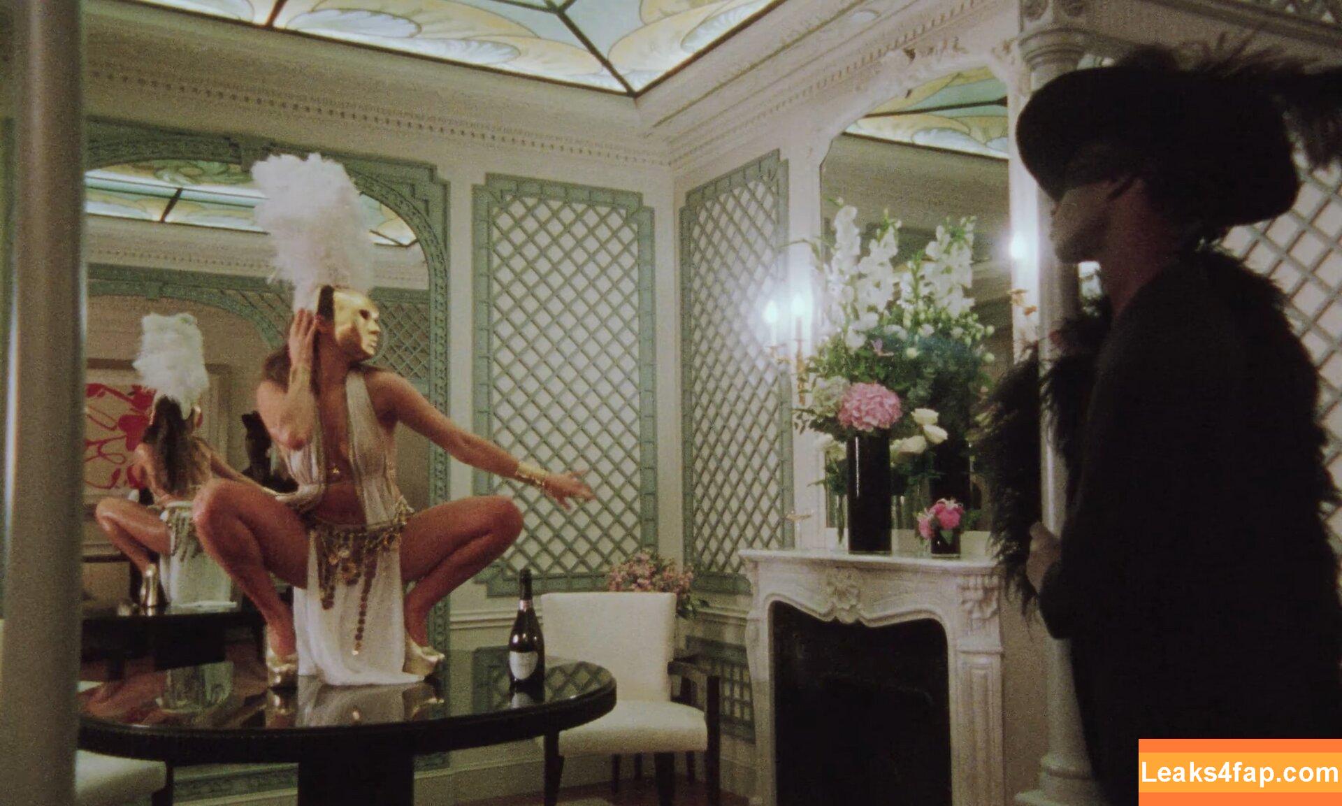 Addison Rae / addie_the_baddie / addisonraee / https: / whoisaddison слитое фото фото #1747