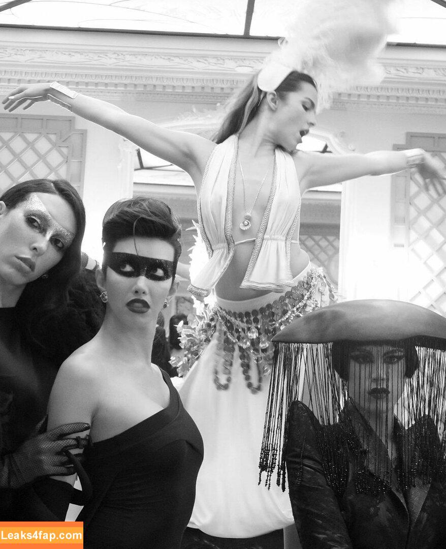 Addison Rae / addie_the_baddie / addisonraee / https: / whoisaddison слитое фото фото #1786