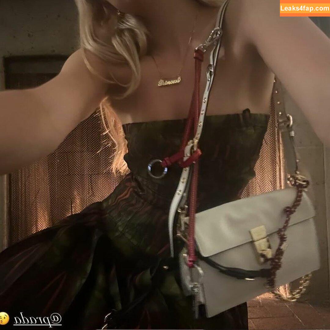 Addison Rae / addisonraee / https: / whoisaddison leaked photo photo #1836