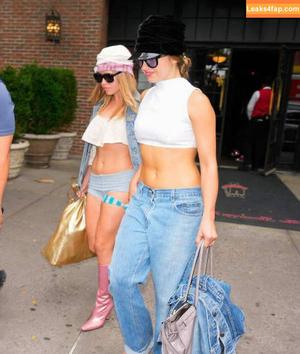 Addison Rae фото #1505