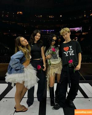 Addison Rae фото #1529