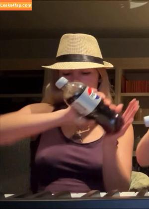 Addison Rae фото #1713