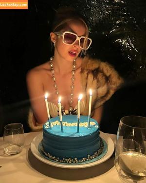 Addison Rae фото #1781