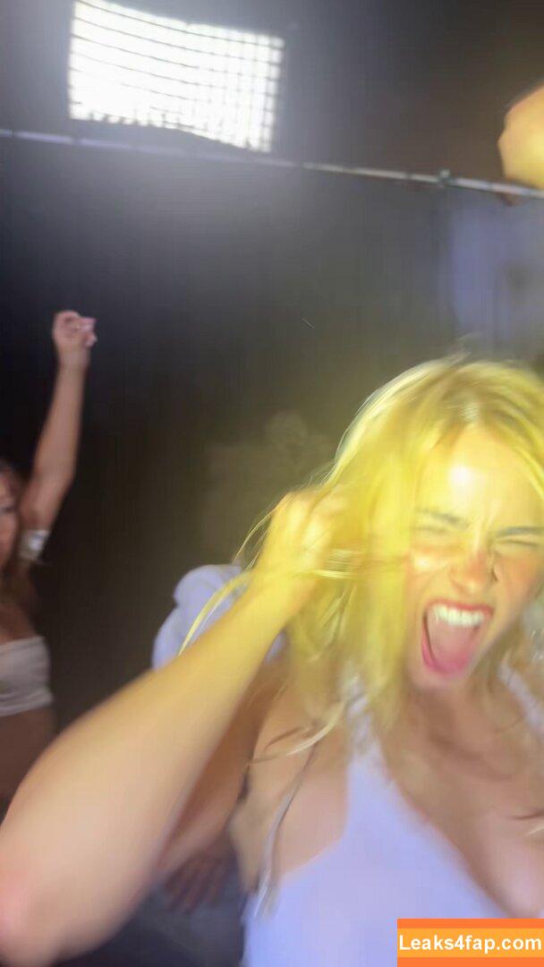 Addison Rae / addie_the_baddie / addisonraee / amirrazm leaked photo photo #2448