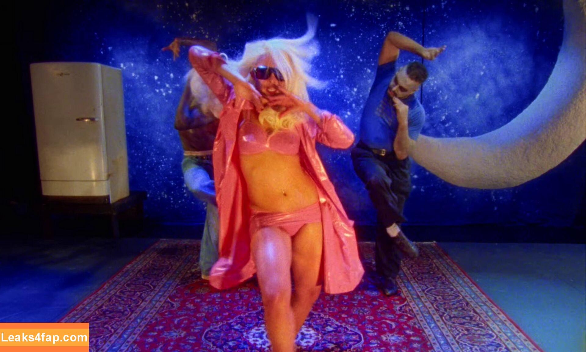 Addison Rae / addie_the_baddie / addisonraee / amirrazm leaked photo photo #2496