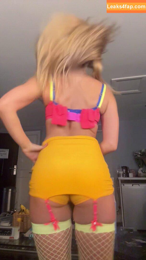 Addison Rae / addie_the_baddie / addisonraee / amirrazm leaked photo photo #2545