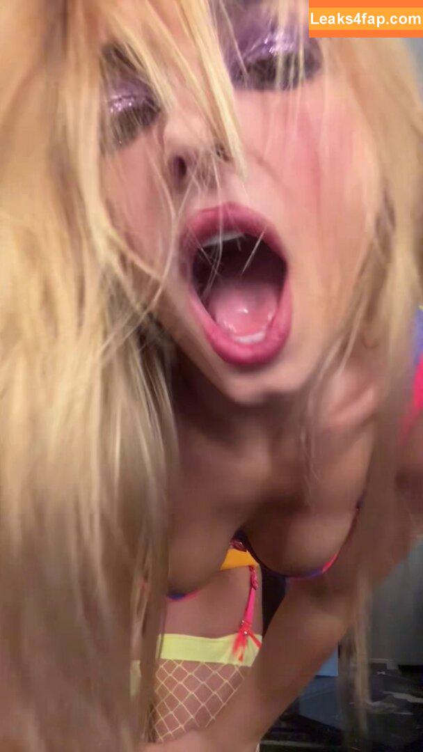Addison Rae / addie_the_baddie / addisonraee / amirrazm leaked photo photo #2549