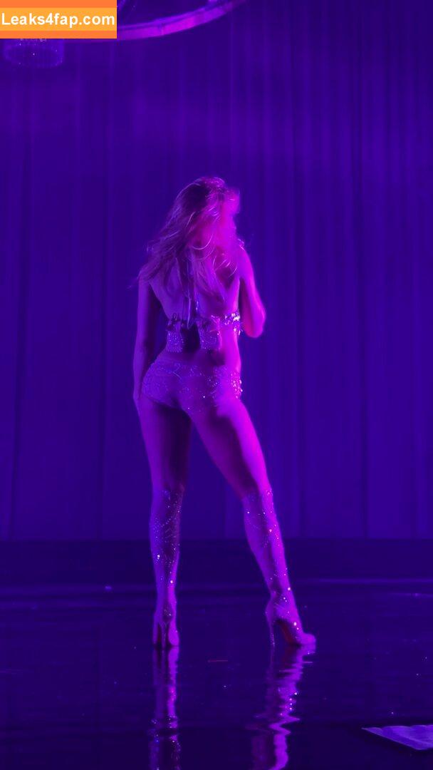 Addison Rae / addie_the_baddie / addisonraee / amirrazm leaked photo photo #2550