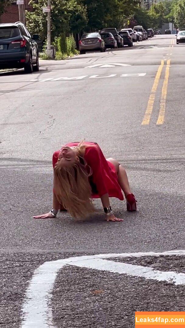 Addison Rae / addie_the_baddie / addisonraee / amirrazm leaked photo photo #2708