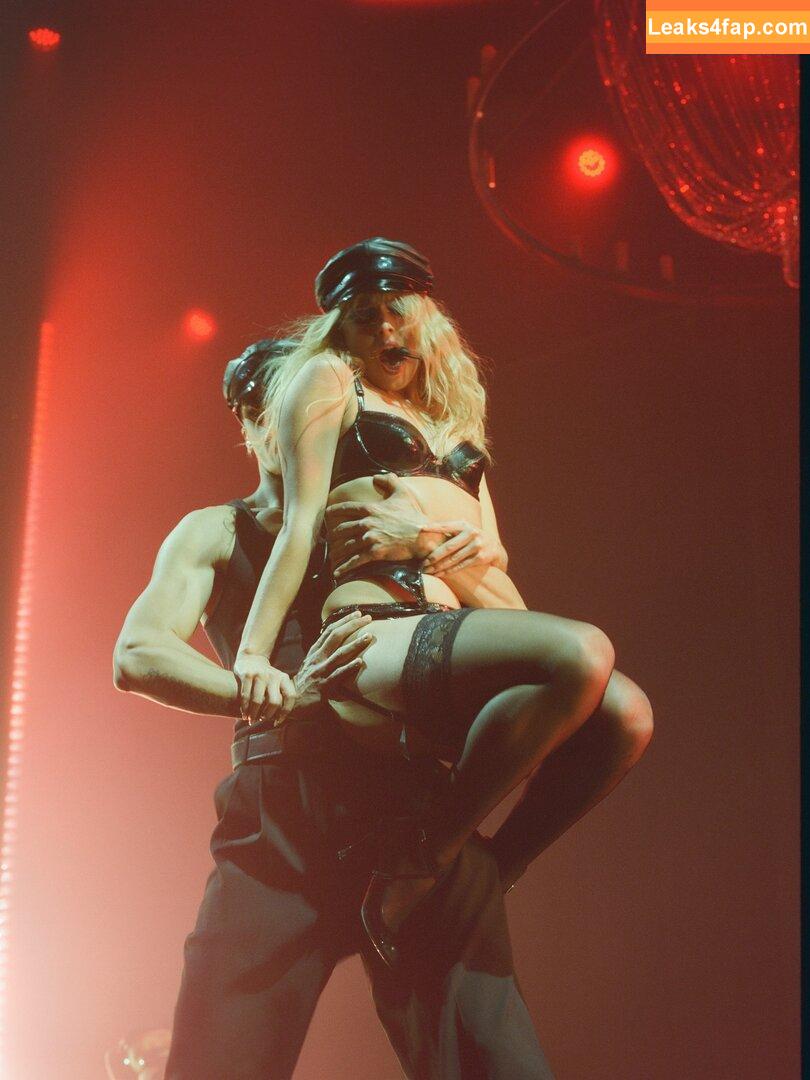 Addison Rae / addie_the_baddie / addisonraee / amirrazm слитое фото фото #2813