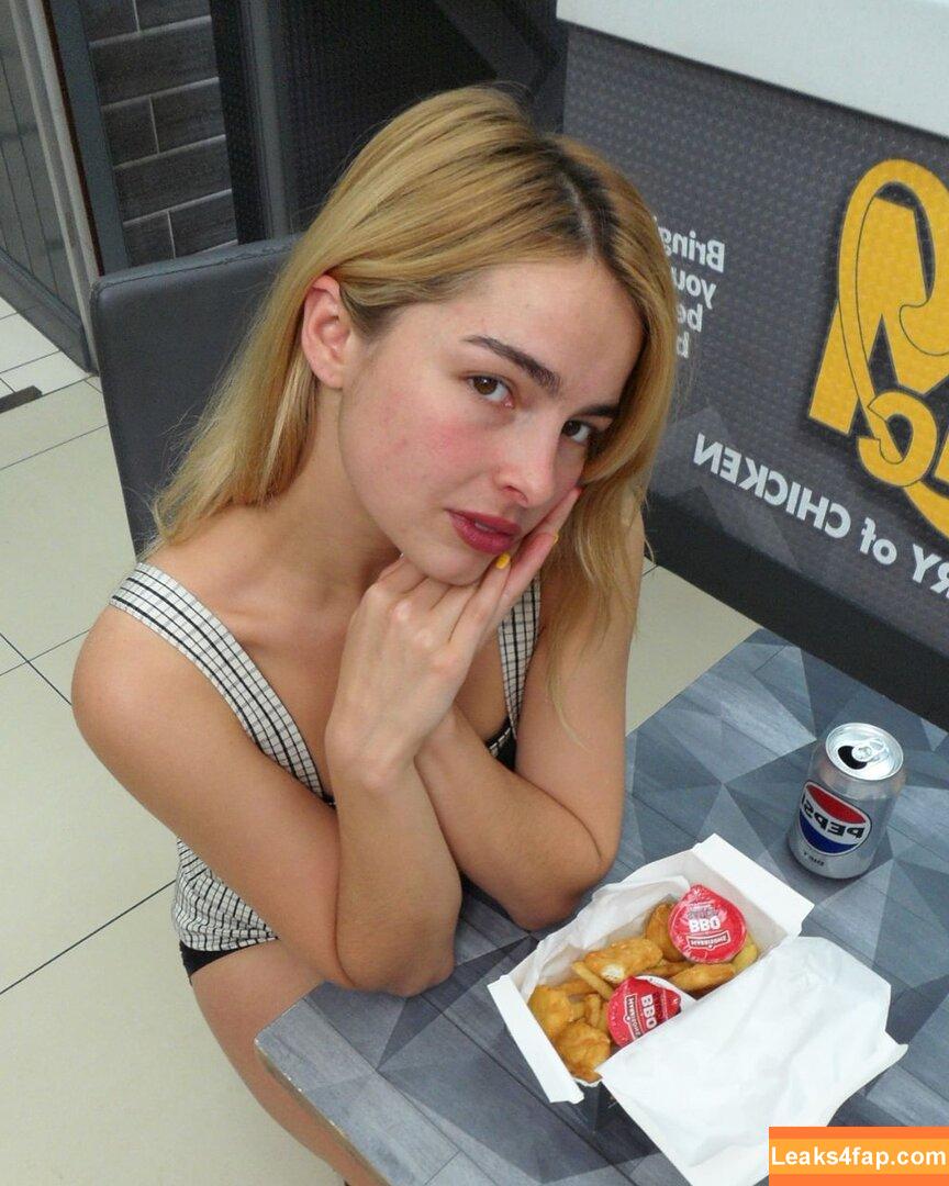 Addison Rae / addie_the_baddie / addisonraee / https: / whoisaddison leaked photo photo #2902