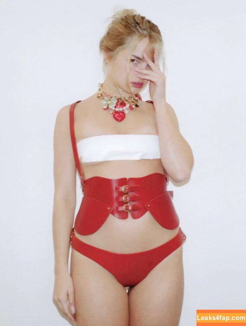 Addison Rae / addie_the_baddie / addisonraee / https: / whoisaddison leaked photo photo #2941