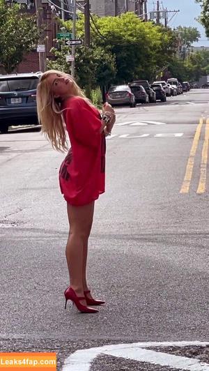 Addison Rae фото #2715